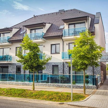 Andromeda Apartman Шарвар Екстер'єр фото
