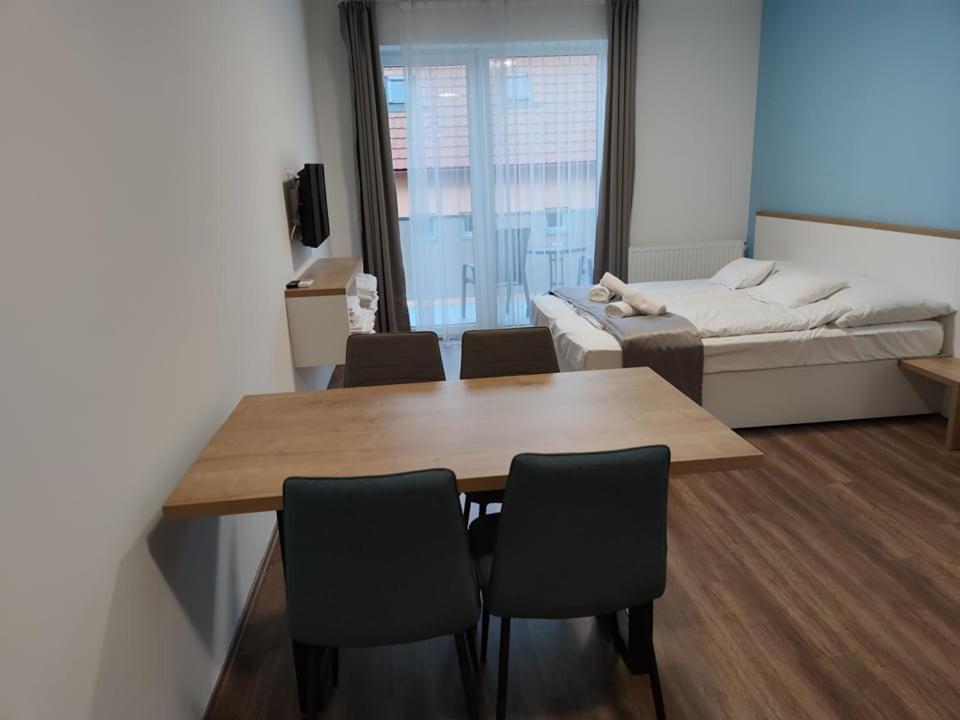 Andromeda Apartman Шарвар Екстер'єр фото